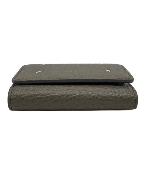 Maison Margiela（メゾンマルジェラ）Maison Margiela (メゾンマルジェラ) 4ステッチ 三つ折り ウォレット グリーン サイズ:下記参照の古着・服飾アイテム