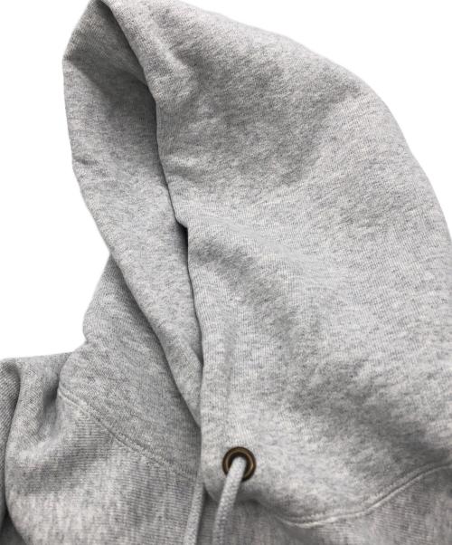 Champion（チャンピオン）Champion (チャンピオン) FRAGMENT DESIGN (フラグメントデザイン) プルオーバーパーカー グレー サイズ:Lの古着・服飾アイテム