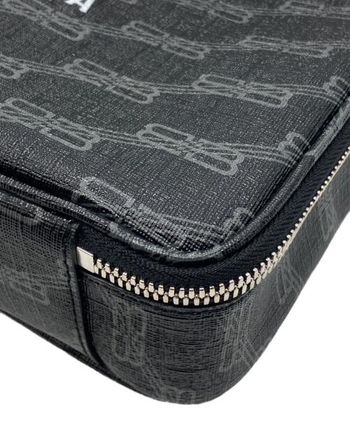 BALENCIAGA（バレンシアガ）BALENCIAGA (バレンシアガ) モノグラムポーチ ブラック サイズ:下記参照の古着・服飾アイテム