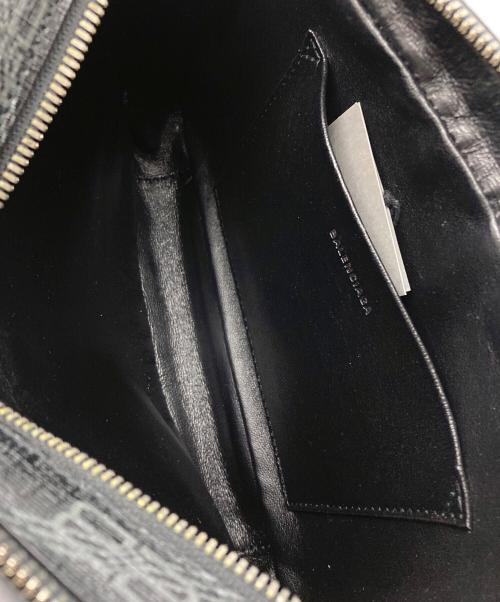 BALENCIAGA（バレンシアガ）BALENCIAGA (バレンシアガ) モノグラムポーチ ブラック サイズ:下記参照の古着・服飾アイテム
