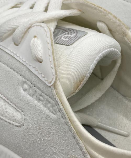 CLARKS（クラークス）CLARKS (クラークス) ローカットスニーカー ホワイト サイズ:UK7.5の古着・服飾アイテム