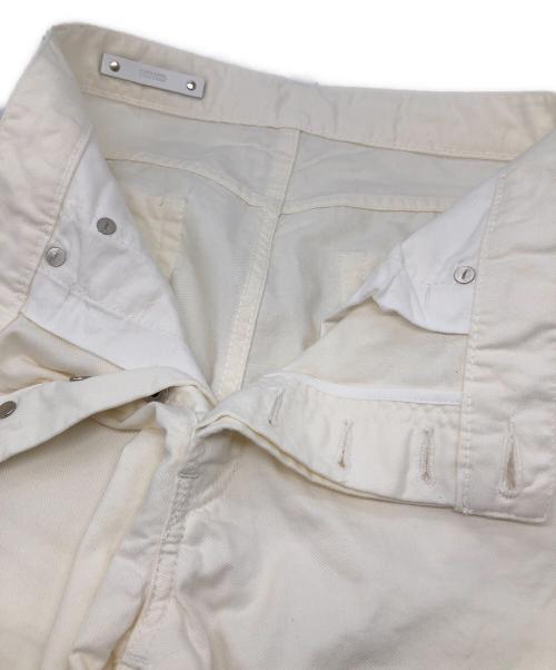 MINEDENIM（マインデニム）MINEDENIM (マインデニム) コットンカシミヤスリムテーパード5ポケットデニム ホワイト サイズ:30 未使用品の古着・服飾アイテム