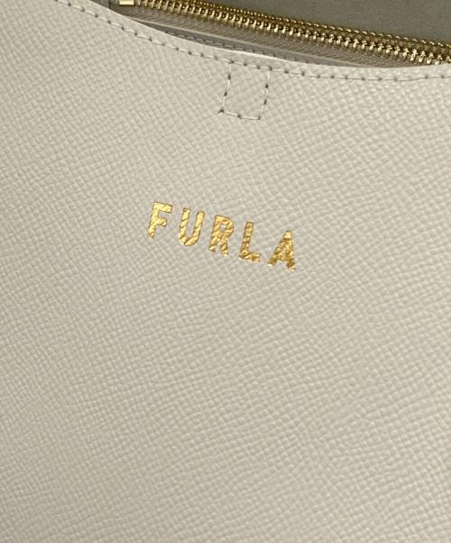 FURLA（フルラ）FURLA (フルラ) レザートートバッグ ホワイト サイズ:下記参照の古着・服飾アイテム