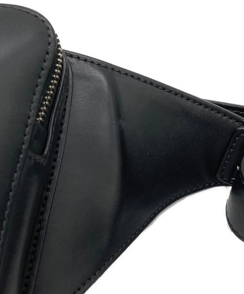 VALENTINO（ヴァレンティノ）VALENTINO (ヴァレンティノ) ロゴベルトバッグ ブラック サイズ:下記参照の古着・服飾アイテム