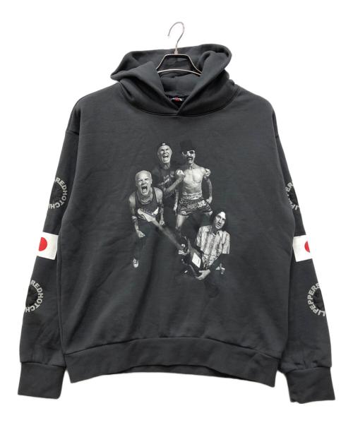 RED HOT CHILI PEPPERS（レッドホットチリペッパーズ）Red Hot Chili Peppers (レッドホットチリペッパーズ) 2024 ワールドツアープルオーバーパーカー グレー サイズ:Ｌの古着・服飾アイテム