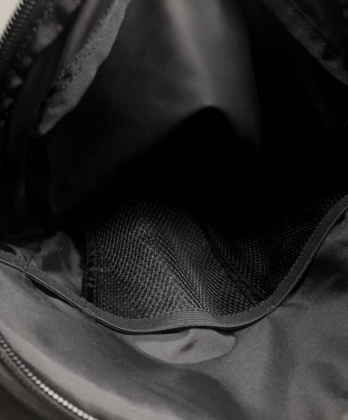 Patagonia（パタゴニア）Patagonia (パタゴニア) レフュジオ・デイパック 30L ブラック サイズ:下記参照の古着・服飾アイテム