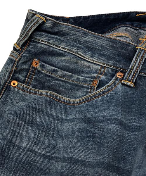 EVISU（エヴィス）EVISU (エヴィス) 遊び心のある仏頭プリントとカモメ刺繍3Dフィットジーンズ インディゴ サイズ:40の古着・服飾アイテム
