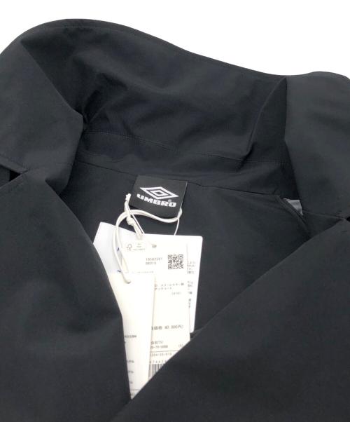 UMBRO（アンブロ）UMBRO (アンブロ) hotel palace (ホテルプレイス) スリーレイヤー撥水ドルマンオフィサーテックコート ブラック サイズ:Mの古着・服飾アイテム