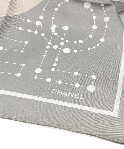 CHANEL（シャネル）CHANEL (シャネル) ココマーク 星座モチーフ シルクスカーフ グレー サイズ:下記参照の古着・服飾アイテム