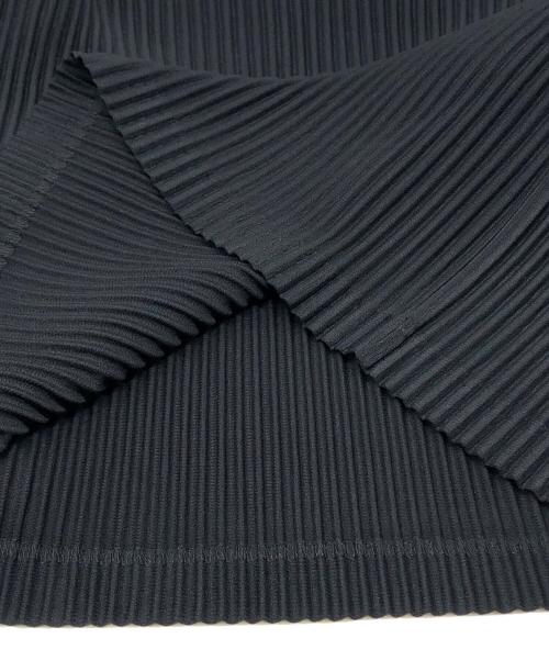 HOMME PLISSE ISSEY MIYAKE（オム プリッセ イッセイ ミヤケ）HOMME PLISSE ISSEY MIYAKE (オム プリッセ イッセイ ミヤケ) プリーツカットソー ブラック サイズ:2の古着・服飾アイテム