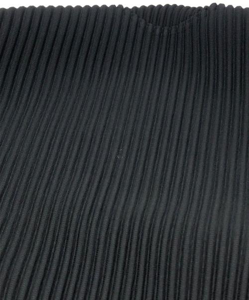 HOMME PLISSE ISSEY MIYAKE（オム プリッセ イッセイ ミヤケ）HOMME PLISSE ISSEY MIYAKE (オム プリッセ イッセイ ミヤケ) プリーツカットソー ブラック サイズ:2の古着・服飾アイテム
