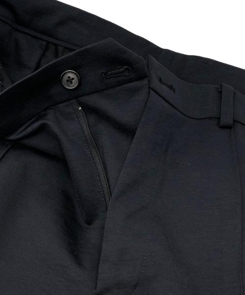 movb（モーヴ）MOVB (モーヴ) Duplex Cotton Jersey スリムテーパードトラベルスラックス ネイビー サイズ:50の古着・服飾アイテム