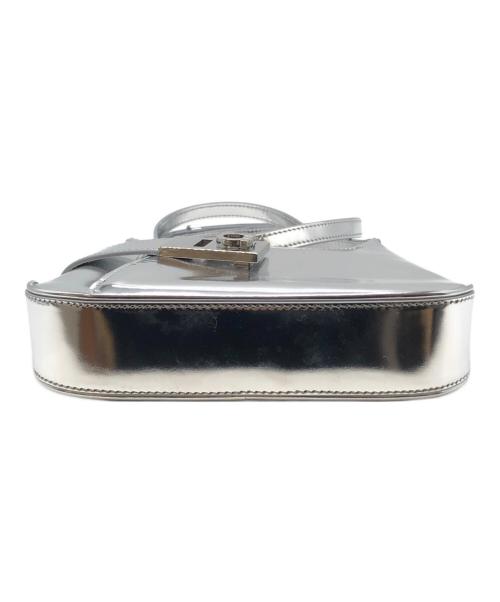 Ferragamo（フェラガモ）Ferragamo (フェラガモ) MINI MRTALLIC ARCH SHOULDER BAG シルバー サイズ:下記参照の古着・服飾アイテム