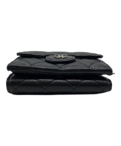 CHANEL（シャネル）CHANEL (シャネル) キャビアスキンフラップ3つ折り財布 ブラック サイズ:下記参照の古着・服飾アイテム