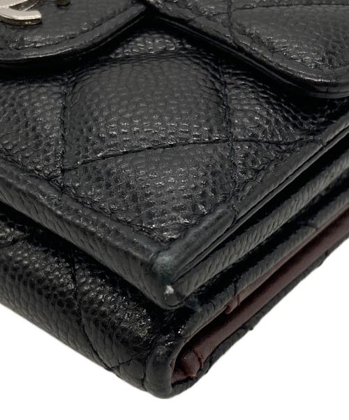 CHANEL（シャネル）CHANEL (シャネル) キャビアスキンフラップ3つ折り財布 ブラック サイズ:下記参照の古着・服飾アイテム