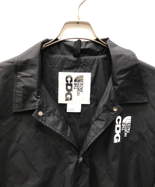 THE NORTH FACE（ザ ノース フェイス）THE NORTH FACE (ザ ノース フェイス) CDG (シーディージー) プリントロゴナイロンコーチジャケット ブラック サイズ:Lの古着・服飾アイテム