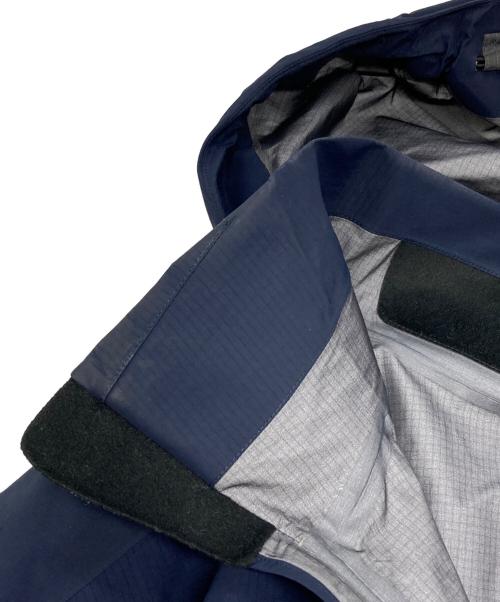 ARC'TERYX（アークテリクス）ARC'TERYX (アークテリクス) BETA AR JACKET ネイビー サイズ:Lの古着・服飾アイテム