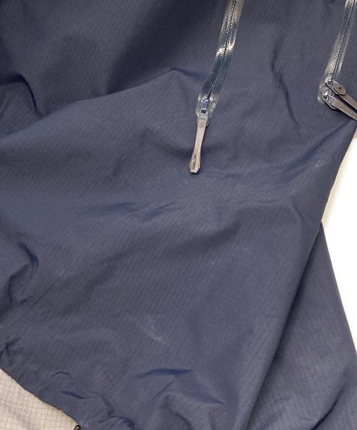 ARC'TERYX（アークテリクス）ARC'TERYX (アークテリクス) BETA AR JACKET ネイビー サイズ:Lの古着・服飾アイテム