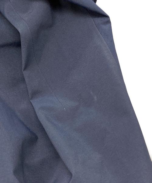ARC'TERYX（アークテリクス）ARC'TERYX (アークテリクス) BETA AR JACKET ネイビー サイズ:Lの古着・服飾アイテム