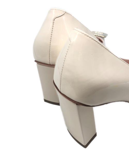 Roger Vivier（ロジェ ヴィヴィエ）Roger Vivier (ロジェ ヴィヴィエ) エナメルパンプス ベージュ サイズ:37の古着・服飾アイテム