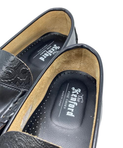 The Kenford Fineshoes（ケンフォードファインシューズ）THE KENFORD FINESHOES (ケンフォードファインシューズ) ペイズリーエンボスコンビローファー ブラック サイズ:27 1/2の古着・服飾アイテム