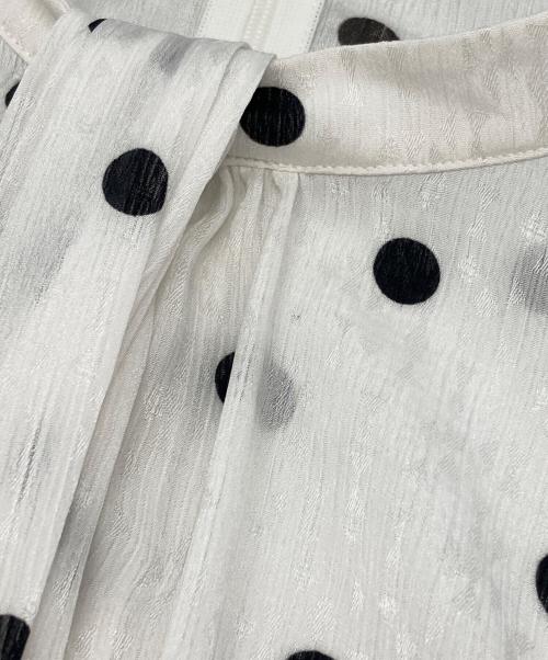 theory luxe（セオリーリュクス）theory luxe (セオリーリュクス) ドット柄ボウタイブラウス ホワイト×ブラック サイズ:40の古着・服飾アイテム