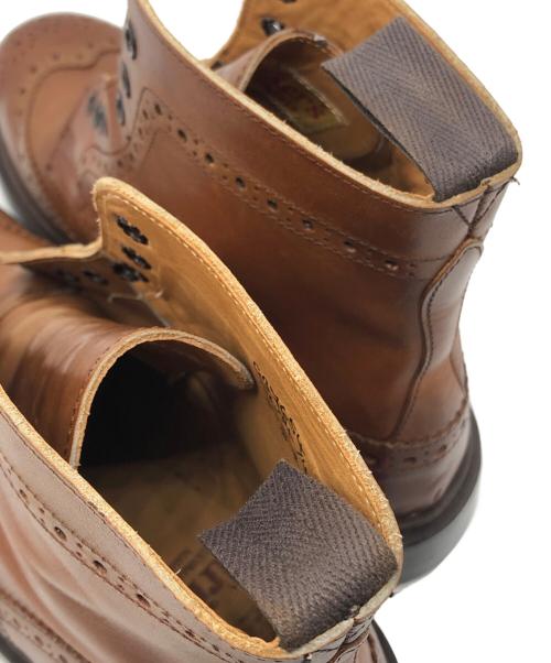 Tricker's（トリッカーズ）Tricker's (トリッカーズ) STOW カーフ フルブローグ シングルダイナイトソール カントリーブーツ ブラウン サイズ:8-5の古着・服飾アイテム