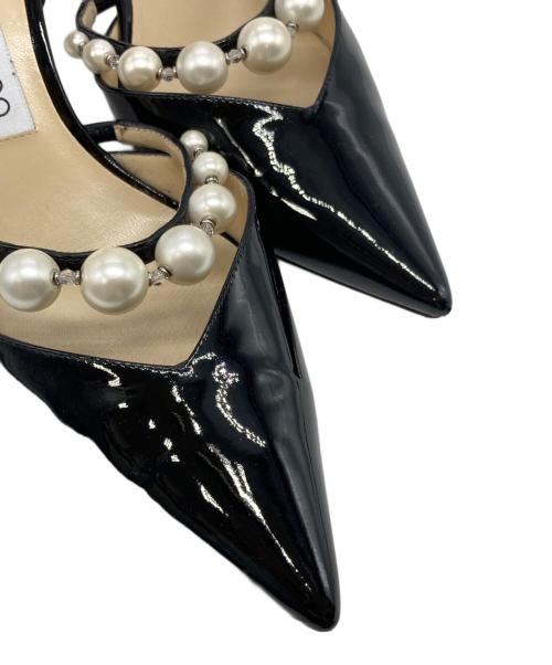 JIMMY CHOO（ジミーチュウ）JIMMY CHOO (ジミーチュウ) Aurelie パール装飾パテントヒールパンプス ブラック サイズ:38 1/2の古着・服飾アイテム