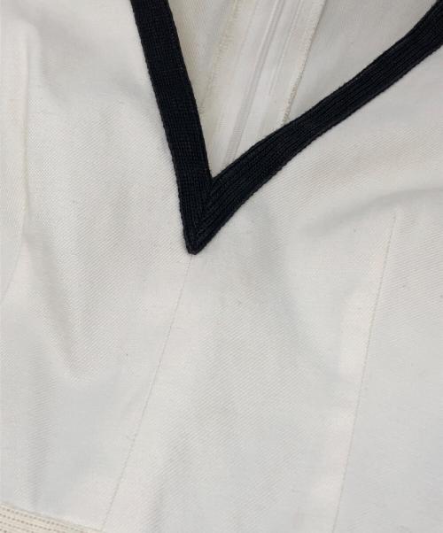 CHANEL（シャネル）CHANEL (シャネル) パイピングキャンバスノースリーブワンピース ホワイト×グレー サイズ:34の古着・服飾アイテム