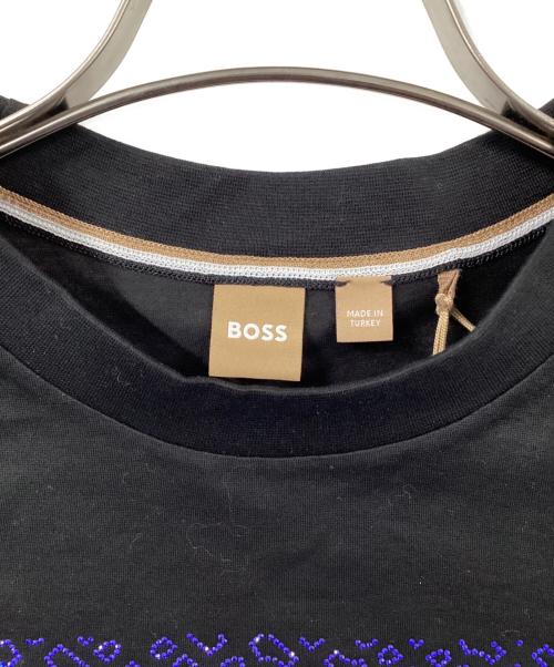 BOSS（ボス）BOSS (ボス) ロゴ エンベリッシュド クルーネック Tシャツ ブラック サイズ:SIZE Sの古着・服飾アイテム