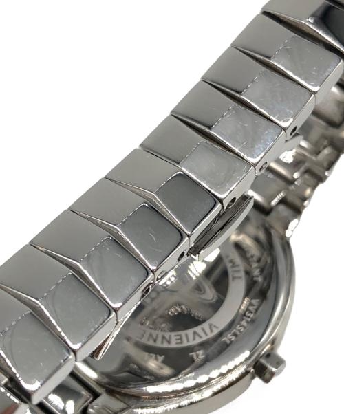 Vivienne Westwood（ヴィヴィアンウエストウッド）Vivienne Westwood (ヴィヴィアンウエストウッド) Armour Watch ホワイト サイズ:下記参照の古着・服飾アイテム