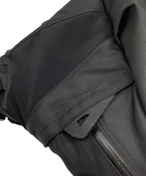 ARC'TERYX（アークテリクス）ARC'TERYX (アークテリクス) ARRO 16 BACKPACK ブラック サイズ:下記参照の古着・服飾アイテム