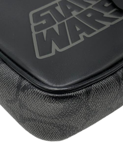 COACH（コーチ）COACH (コーチ) STAR WARS (スターウォーズ) シグネチャーショルダーバッグ ブラック サイズ:下記参照の古着・服飾アイテム
