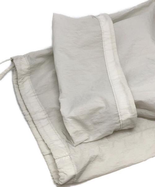 ATON（エイトン）ATON (エイトン) HAND DYED NYLON OVER PANTS ホワイト サイズ:00の古着・服飾アイテム