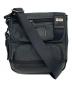 TUMI（トゥミ）の古着「Kerby Crossbody ショルダーバッグ」｜グレー