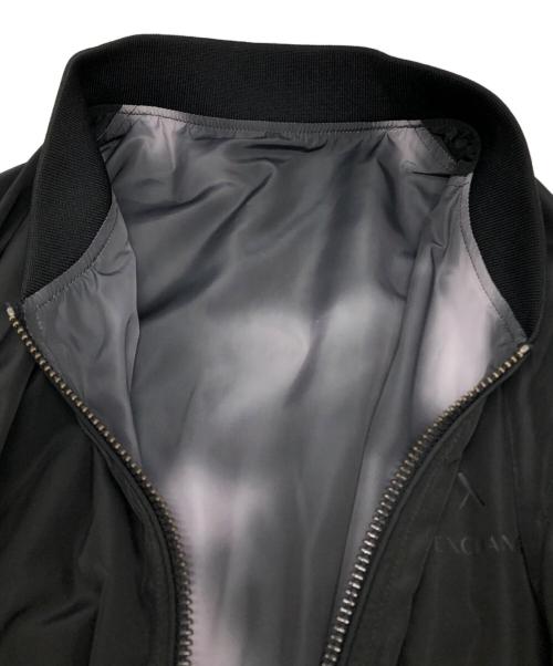 ARMANI EXCHANGE（アルマーニ エクスチェンジ）ARMANI EXCHANGE (アルマーニ エクスチェンジ) リバーシブル ジップアップポリエステルジャケット ブラック サイズ:Lの古着・服飾アイテム