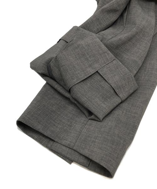 FRAMeWORK（フレームワーク）FRAMeWORK (フレームワーク) 撥水強撚ポリエステルセットアップ グレー サイズ:JKT:FREE/PT:40 未使用品の古着・服飾アイテム