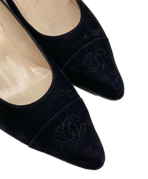 CHANEL（シャネル）CHANEL (シャネル) ココマークスウェードパンプス ブラック サイズ:35.5の古着・服飾アイテム