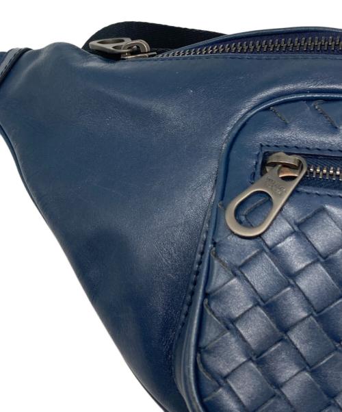 BOTTEGA VENETA（ボッテガベネタ）BOTTEGA VENETA (ボッテガベネタ) イントレチャート ボディバッグ ネイビー サイズ:下記参照の古着・服飾アイテム