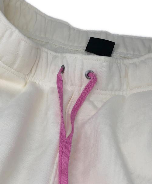 JORDAN（ジョーダン）JORDAN (ジョーダン) TRAVIS SCOTT (トラヴィススコット) FRAGMENT DESIGN (フラグメントデザイン) ロゴスウェットハーフパンツ アイボリー サイズ:Lの古着・服飾アイテム