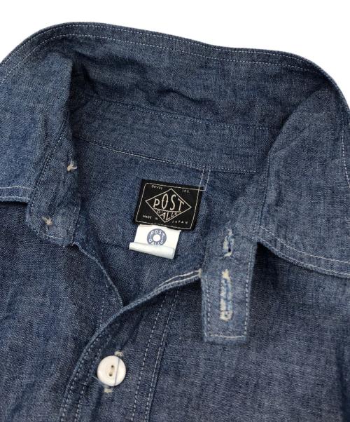 POST O'ALLS（ポストオーバーオールズ）POST O'ALLS (ポストオーバーオールズ) シャンブレープルオーバーシャツ ブルー サイズ:Mの古着・服飾アイテム