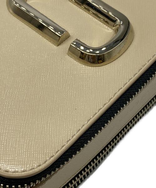 MARC JACOBS（マークジェイコブス）MARC JACOBS (マークジェイコブス) Snapshot バッグ ベージュ サイズ:下記参照の古着・服飾アイテム