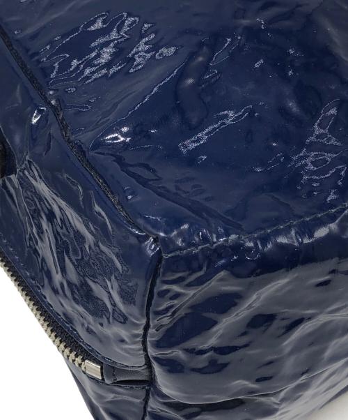 PLEATS PLEASE（プリーツプリーズ）PLEATS PLEASE (プリーツプリーズ) NOUGAT エナメルショルダーバッグ ネイビー サイズ:下記参照の古着・服飾アイテム