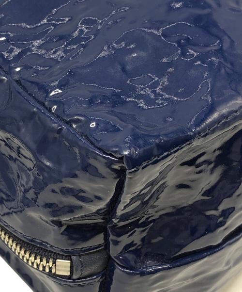 PLEATS PLEASE（プリーツプリーズ）PLEATS PLEASE (プリーツプリーズ) NOUGAT エナメルショルダーバッグ ネイビー サイズ:下記参照の古着・服飾アイテム