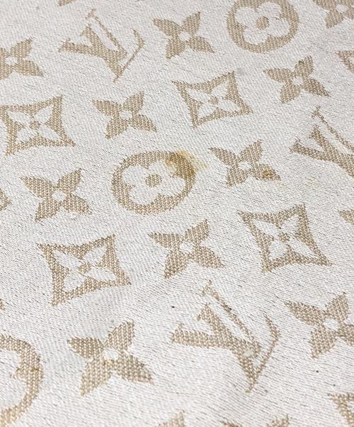 LOUIS VUITTON（ルイ ヴィトン）LOUIS VUITTON (ルイ ヴィトン) 大判スカーフ ベージュ サイズ:下記参照の古着・服飾アイテム