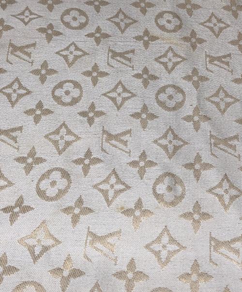 LOUIS VUITTON（ルイ ヴィトン）LOUIS VUITTON (ルイ ヴィトン) 大判スカーフ ベージュ サイズ:下記参照の古着・服飾アイテム