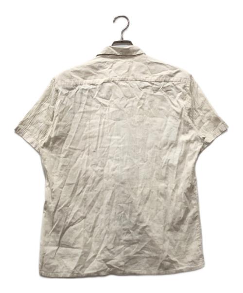 C.P COMPANY（シーピーカンパニー）C.P COMPANY (シーピーカンパニー) コットンS/Sシャツ ベージュ サイズ:2の古着・服飾アイテム