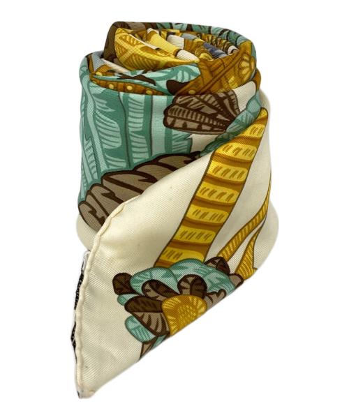 HERMES（エルメス）HERMES (エルメス) カレ90 シルクスカーフ ”羽飾りの兜” ベージュ×イエロー サイズ:下記参照の古着・服飾アイテム