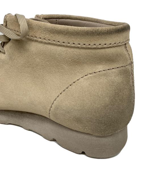 CLARKS（クラークス）CLARKS (クラークス) ワラビーブーツ ベージュ サイズ:UK8 1/2の古着・服飾アイテム