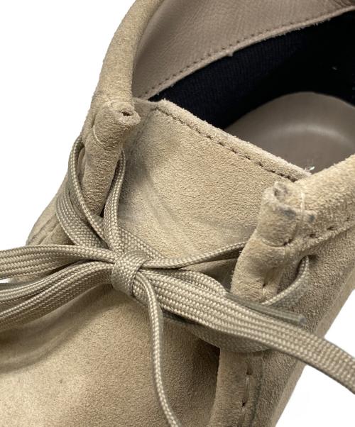 CLARKS（クラークス）CLARKS (クラークス) ワラビーブーツ ベージュ サイズ:UK8 1/2の古着・服飾アイテム